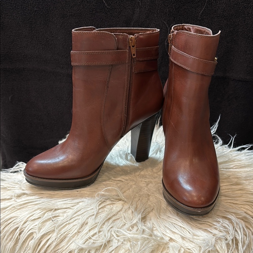 Arturo Chiang Chestnut Heeled Boots Size 8.5